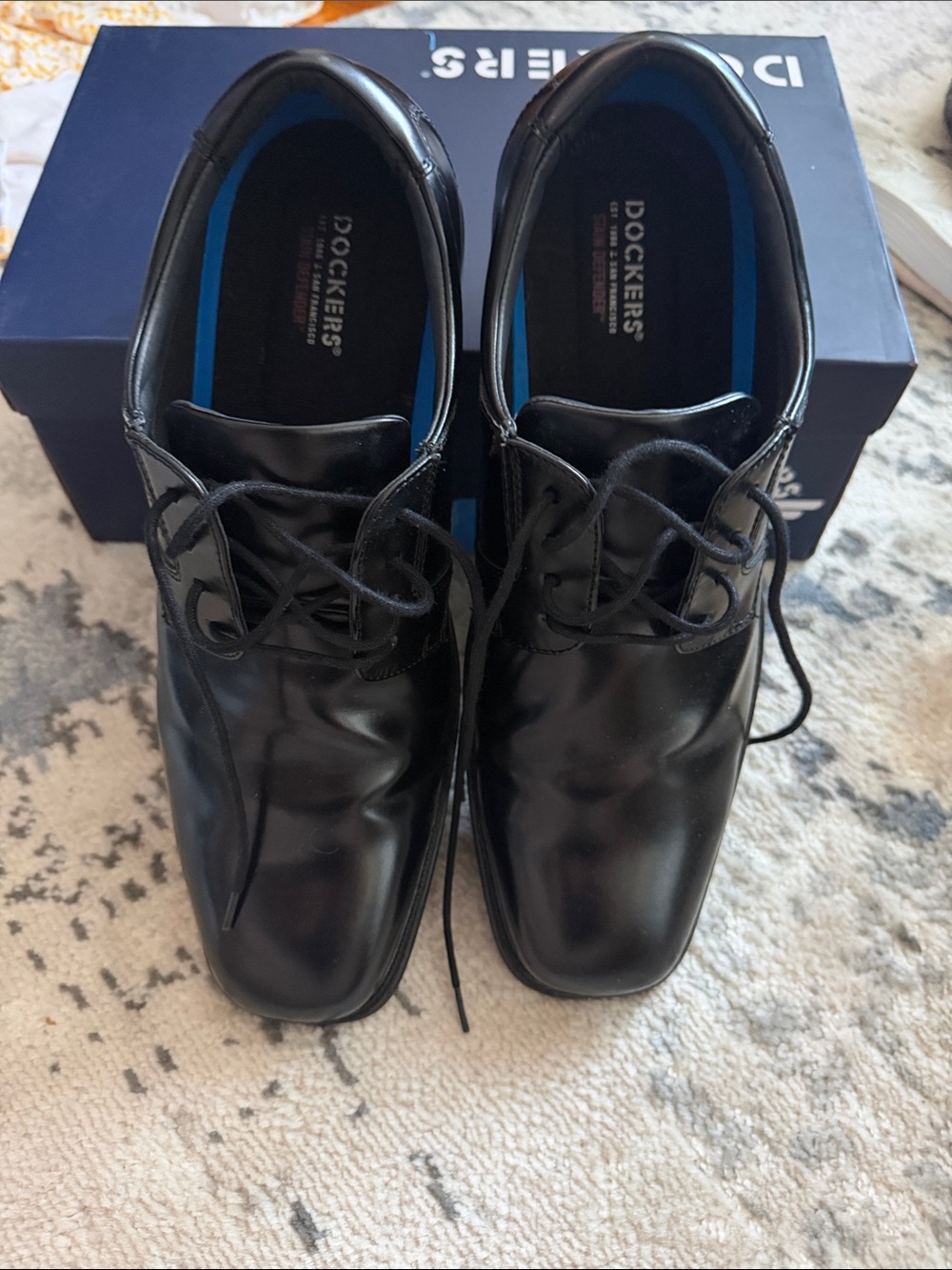 Dockers Men's Black Lace-Up Dress Shoes